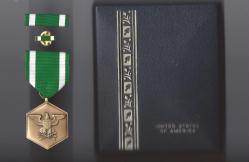 Navy and Marine Corps Commendation Award Medal in Case with ribbon bar and lapel pin