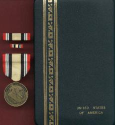 US Iraq Campaign medal in case with ribbon bar and lapel pin