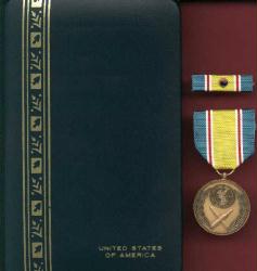 Republic of Korea War Service medal in case with ribbon bar