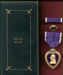 US Purple Heart Military Award Medal in WWII Case or box with ribbon bar and lapel pin