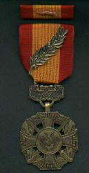 Vietnam Viet Nam Cross of Gallantry Award Medal with Ribbon Bar with palm devices