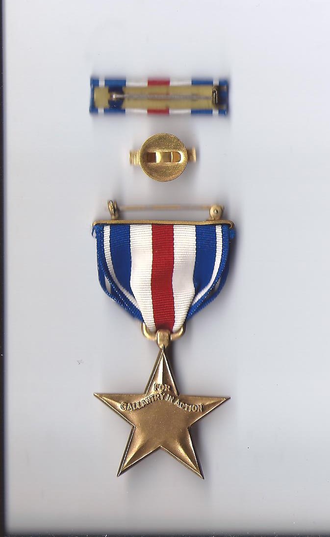 Genuine Vintage WWII Silver Star medal in case with ribbon
