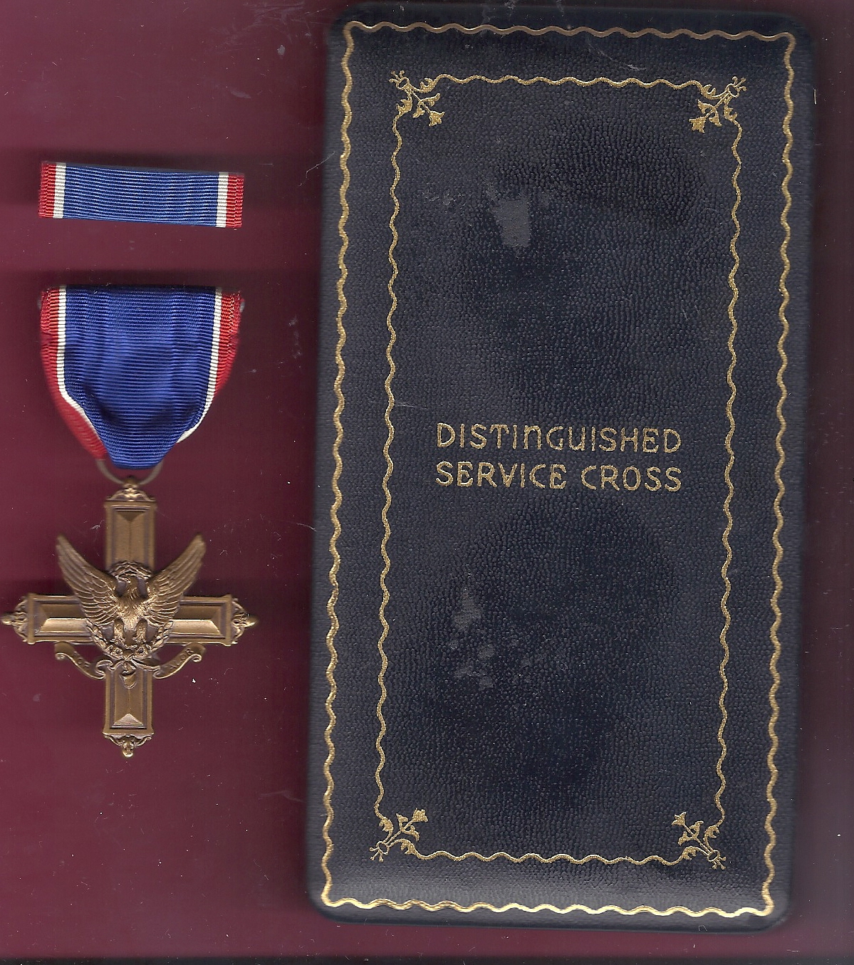 Replica Medaglia Distinguished Service Cross (DSC) Britannica - Forze Armate Royal Navy, Esercito, WW2 - Con Nastro, Per Collezionisti E Cimeli Militari - 2